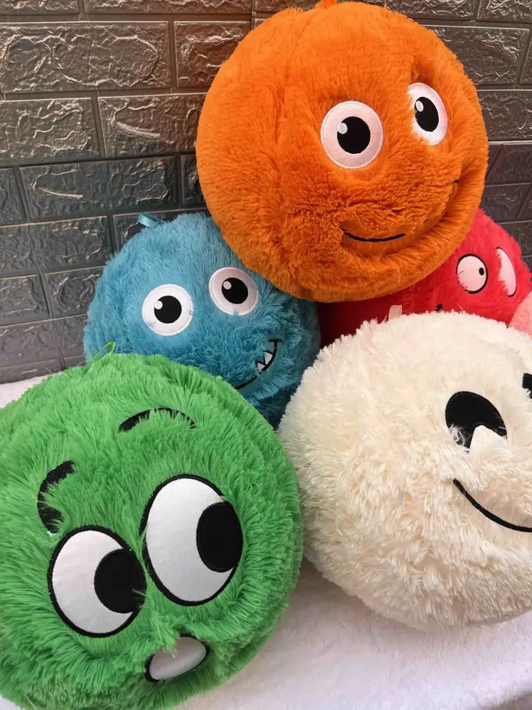 PELOTA GRANDE DE PELUCHE