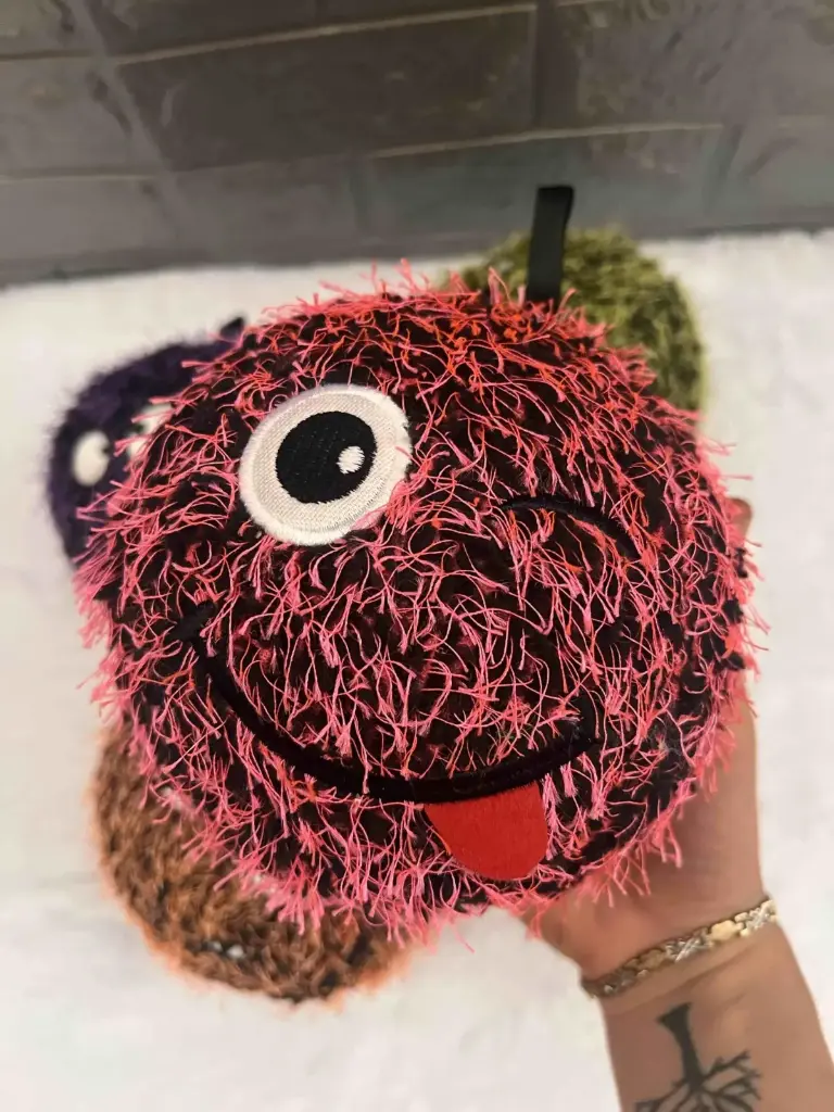 PELOTA PEQUEÑA DE PELUCHE